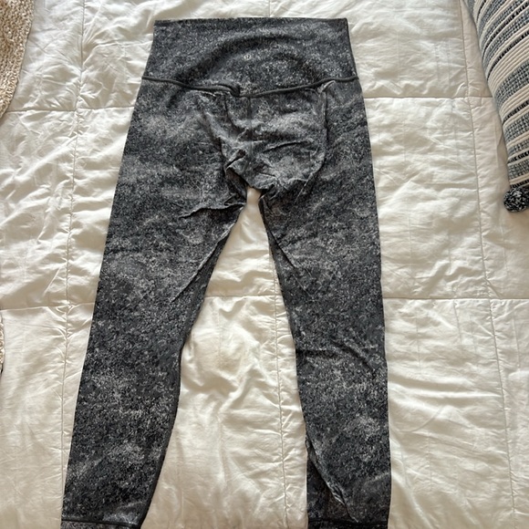 Lululemon Align Leggings - Picture 3 of 4